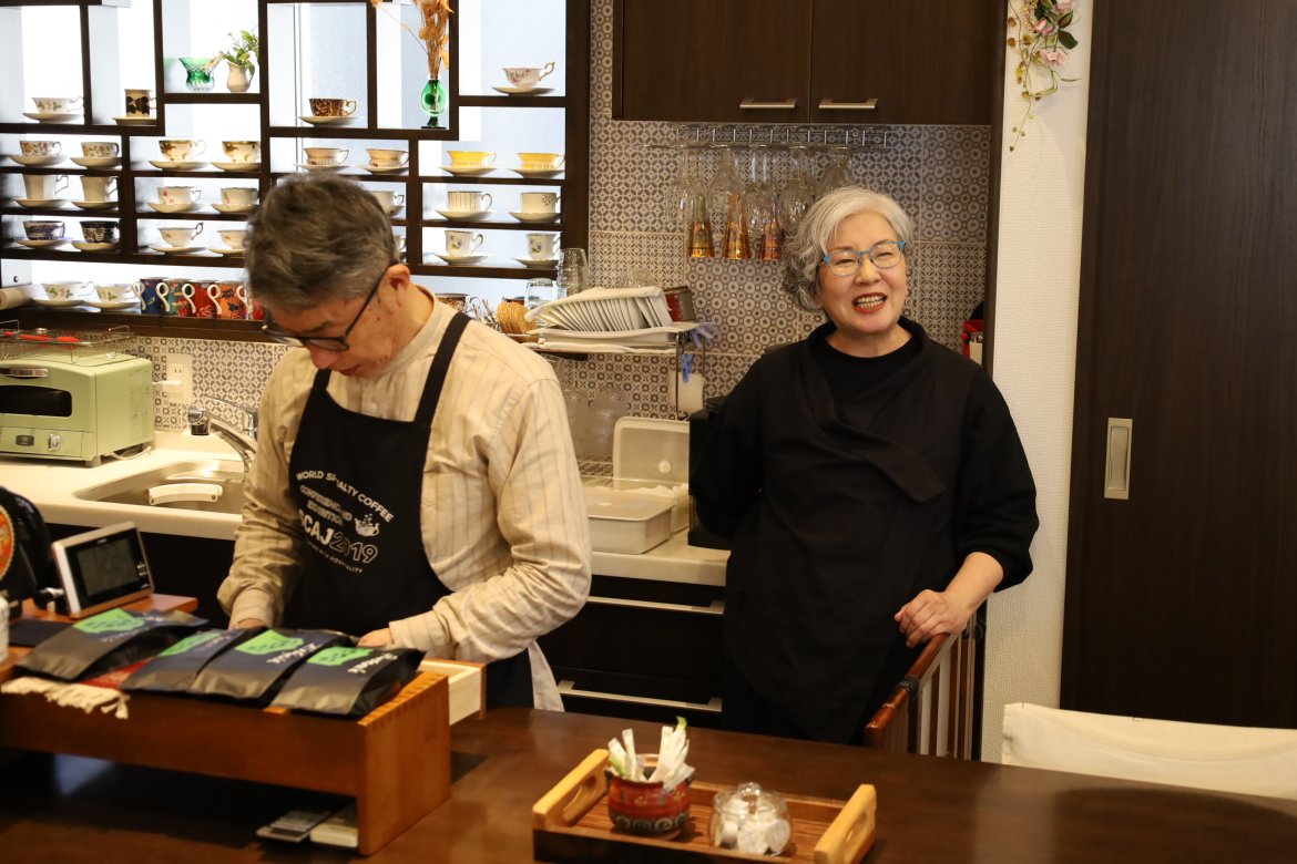 染め物とコーヒーを味わう豊かな時間【ギャラリー×喫茶「トネリコ」】